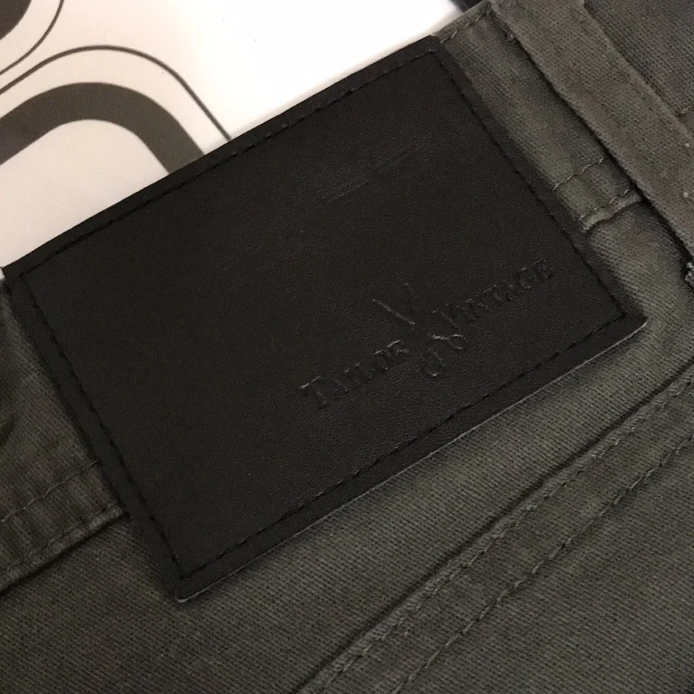NWT Tailor Vintage Canaan Slim Fit Chinos Army